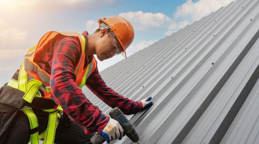 GAF certified roofer in Laura, IL